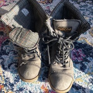 Olive rocket dog canvas moto/combat style boots